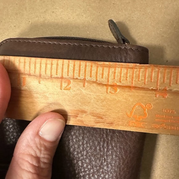 FOSSIL Brown Leather woman quiet luxury wallet - Picture 8 of 9